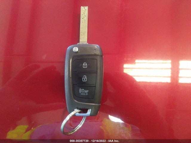 2020 Hyundai Venue, VIN: KMHRB8A37LU037550