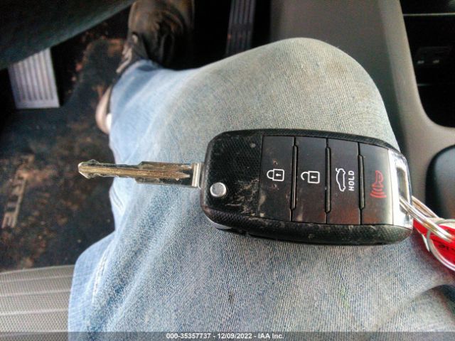KNAFX4A65E5236960 KIA FORTE LX