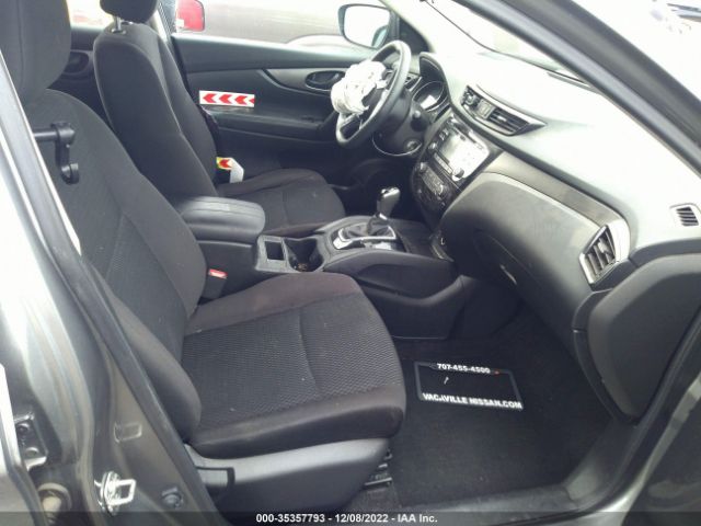 JN1BJ1CP2JW159768 Nissan Rogue Sport S