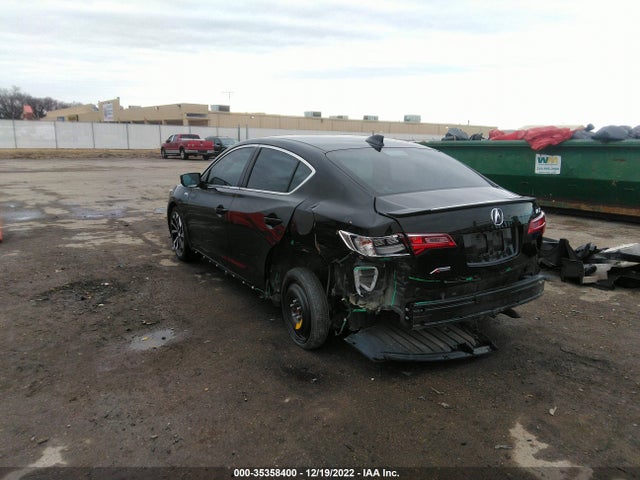19UDE2F89JA008042 Acura Ilx W/premium