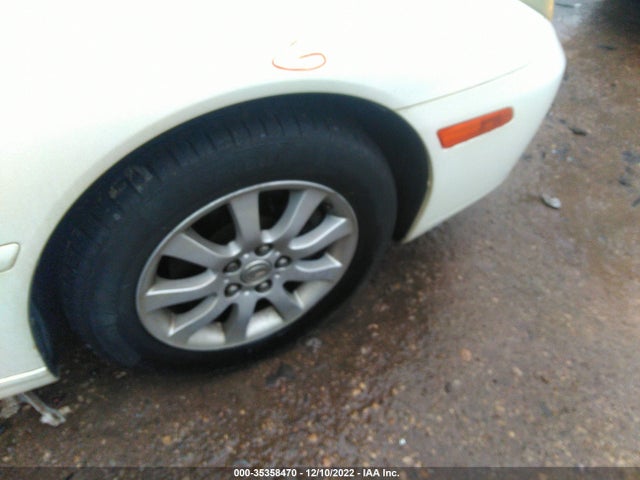 2004 LEXUS ES 330 VIN: JTHBA30GX45011485