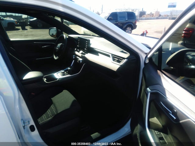 2022 Toyota RAV4, VIN: JTMAB3FV5ND081922
