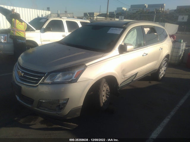 Chevrolet Traverse Lt 2015 1GNKRGKD4FJ116254 Image 2