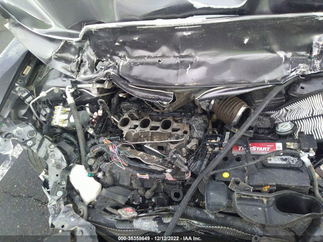 2018 Acura RLX, VIN: JH4KC1F59JC000182