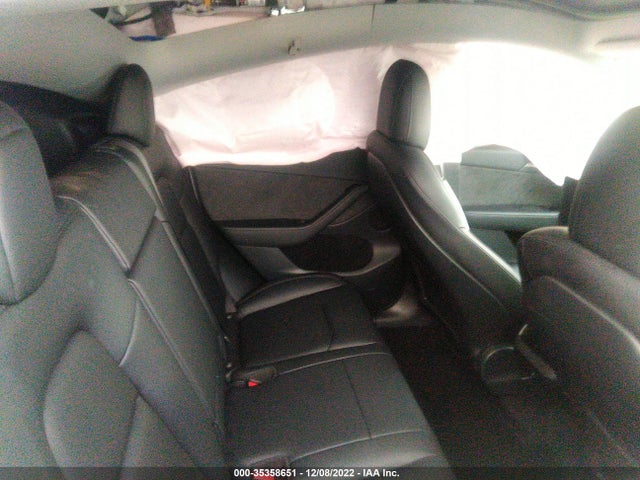 Tesla Model Y Performance 2022 7SAYGDEF2NF552176 Image 9