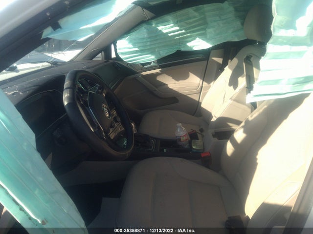 2017 Volkswagen Golf, VIN: WVWPR7AU8HW953904