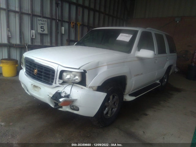 Cadillac Escalade 2000 1GYEK63R6YR214411 Image 2