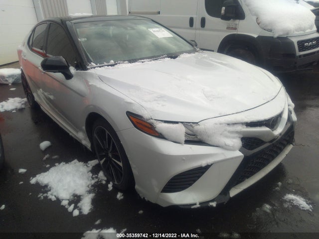 2018 Toyota Camry, VIN: 4T1BZ1HK5JU011687