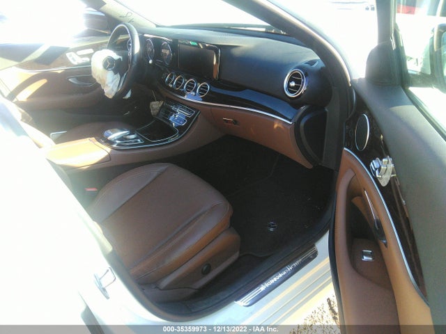 2020 Mercedes-Benz E-Class, VIN: W1KZF8DB4LA764325