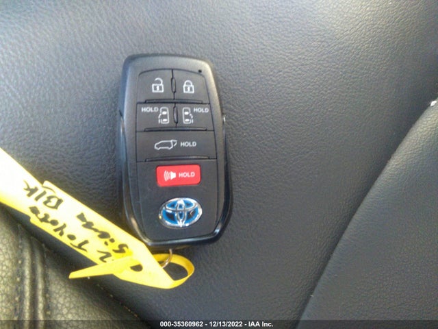 2022 Toyota Sienna, VIN: 5TDDSKFC4NS048047