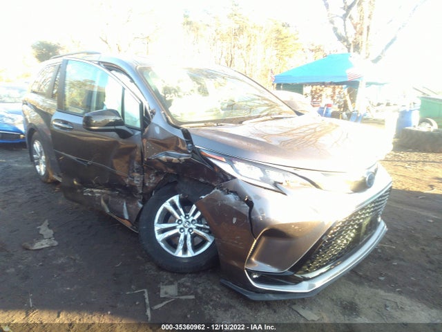 2022 Toyota Sienna, VIN: 5TDDSKFC4NS048047