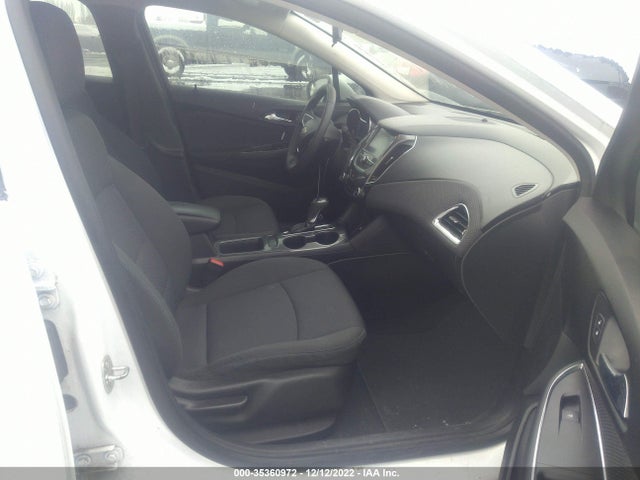 2017 Chevrolet Cruze, VIN: 1G1BE5SM5H7161902