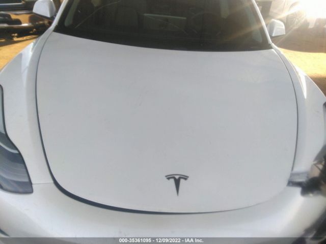 5YJ3E1EB3MF002086 Tesla MODEL 3
