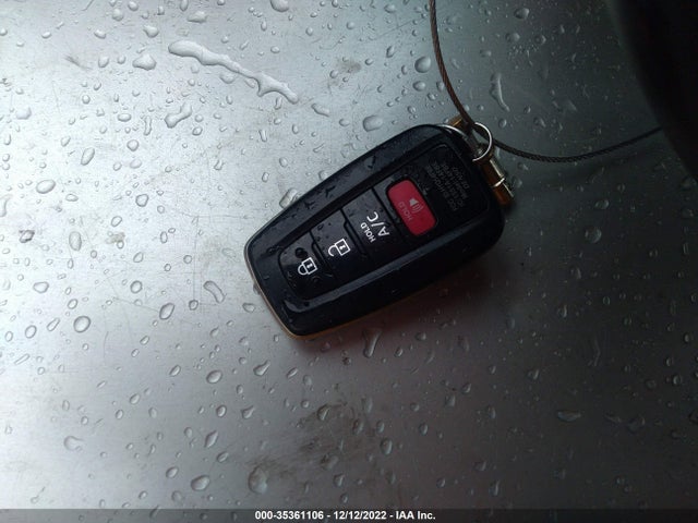 2017 Toyota Prius, VIN: JTDKARFP9H3003357