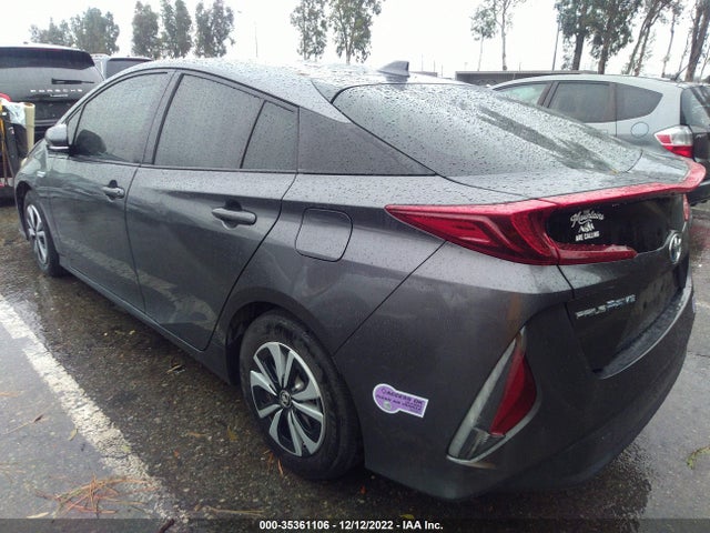 2017 Toyota Prius, VIN: JTDKARFP9H3003357