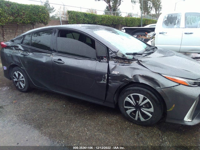 2017 Toyota Prius, VIN: JTDKARFP9H3003357