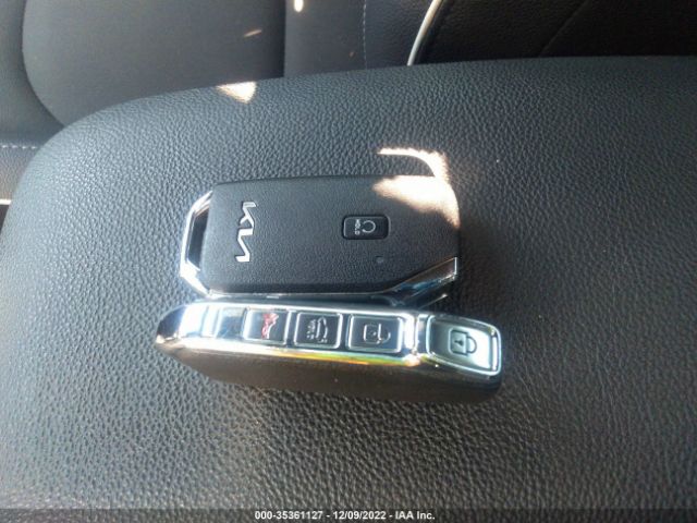 3KPF54AD8NE421323 KIA Forte Gt-line