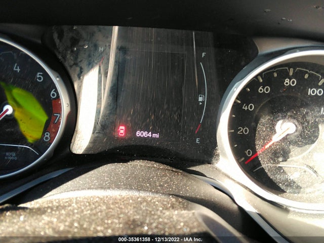 2019 JEEP COMPASS LATITUDE VIN: 3C4NJDBB1KT704092