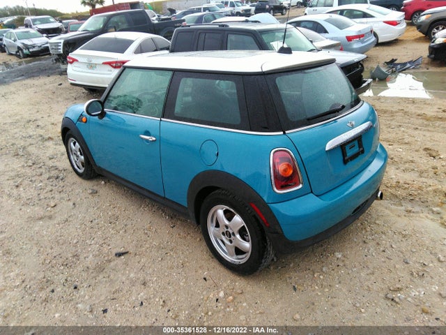 2008 MINI COOPER HARDTOP VIN: WMWMF33548TT66530