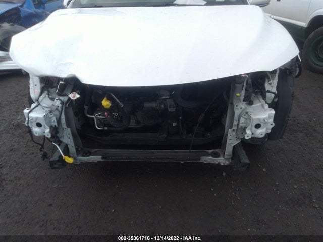 Toyota Camry 2018 4T1B11HK7JU579009 Image 8