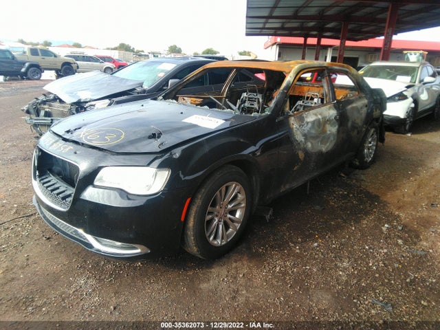 2C3CCAEG2FH884483 Chrysler 300 300c