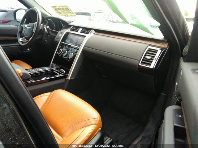 2017 Land Rover Discovery, VIN: SALRRBBV2HA044386