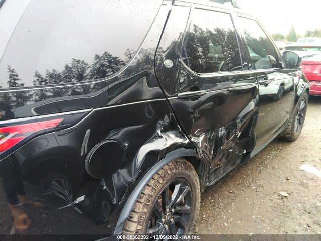2017 Land Rover Discovery, VIN: SALRRBBV2HA044386