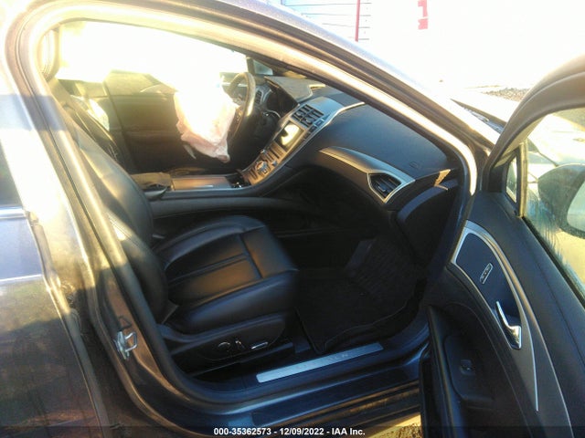 Lincoln MKZ 2017 3LN6L5A94HR602404 Image 5