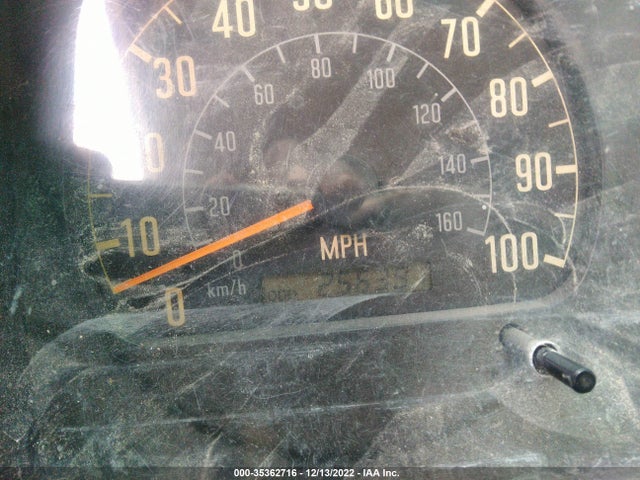 2001 ISUZU NPR VIN: JALB4B14917006560