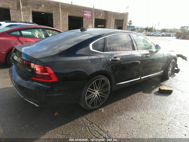 2018 Volvo S90, VIN: LVY992ML7JP016954