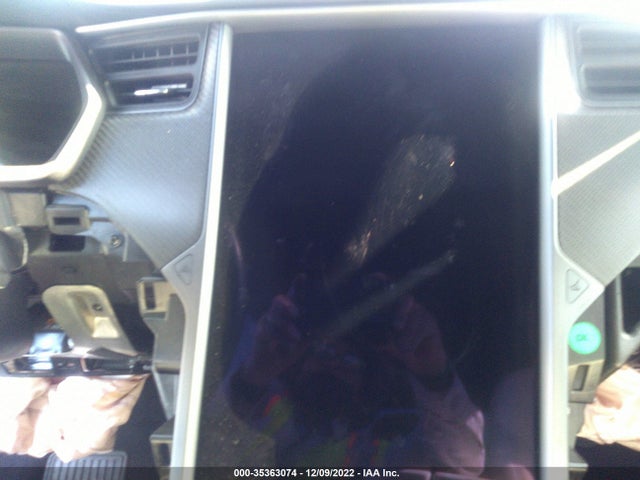 Tesla Model X 75d/100d/p100d 2018 5YJXCAE28JF119780 Image 7