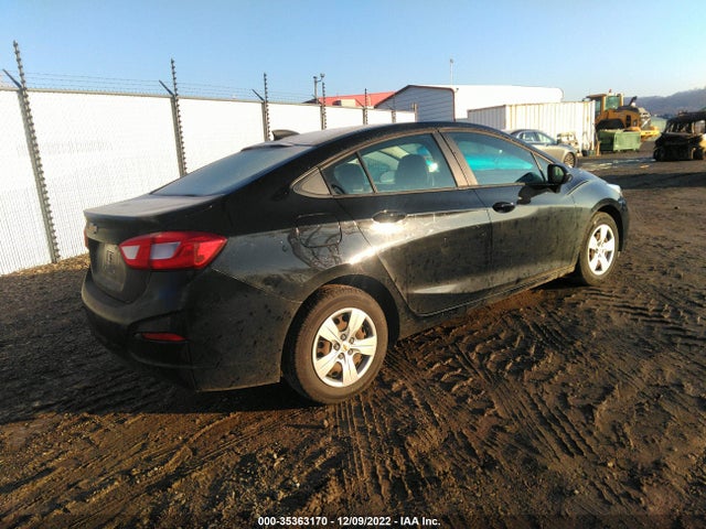 2018 Chevrolet Cruze, VIN: 1G1BC5SM9J7212183