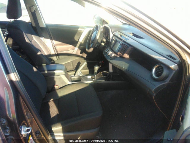 2018 TOYOTA RAV4 LE VIN: 2T3ZFREV3JW438376