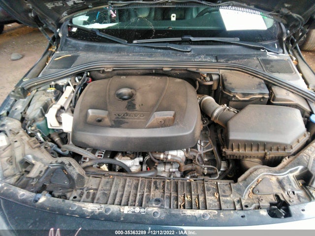 2016 Volvo V60, VIN: YV140MEK8G1306218