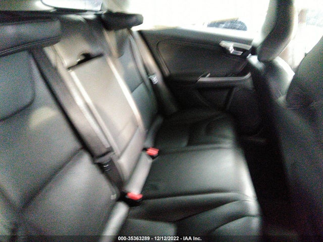 2016 Volvo V60, VIN: YV140MEK8G1306218