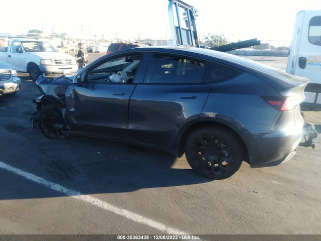 2020 Tesla Model Y, VIN: 5YJYGDEE0LF048565