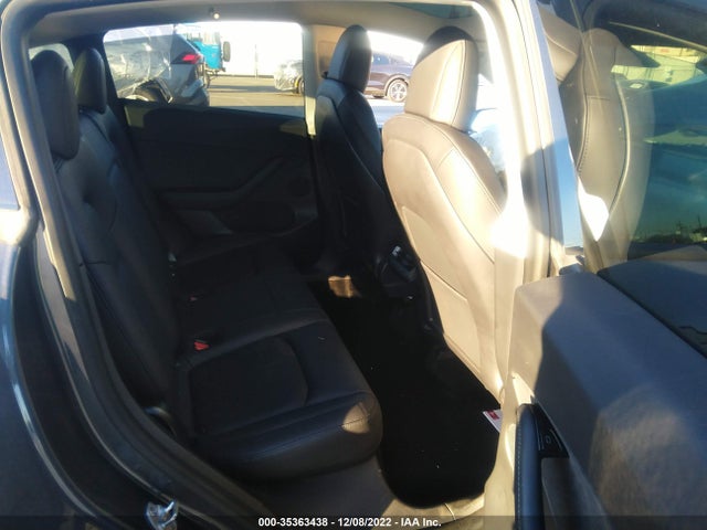 2020 Tesla Model Y, VIN: 5YJYGDEE0LF048565