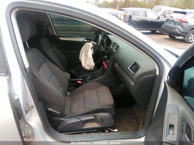 WVWNM7AJ1BW025614 Volkswagen Golf