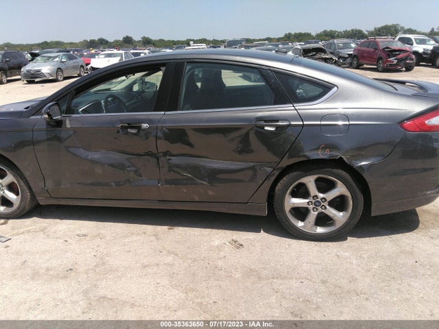 2015 FORD FUSION SE VIN: 3FA6P0HD2FR237018