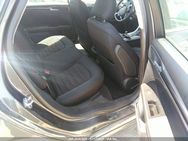 2015 FORD FUSION SE VIN: 3FA6P0HD2FR237018