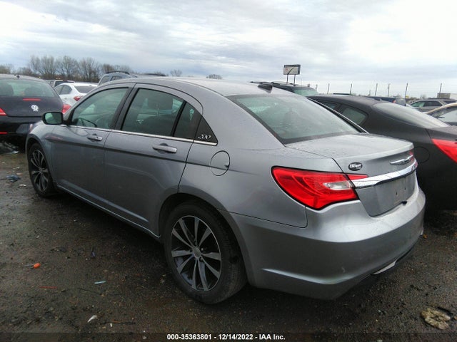 1C3CCBBG0EN118669 Chrysler 200 Touring