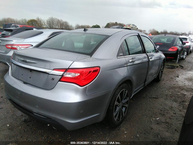 1C3CCBBG0EN118669 Chrysler 200 Touring