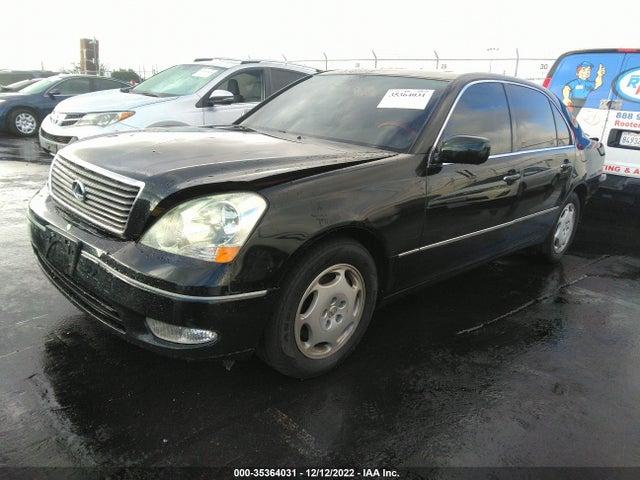 Lexus LS 430 2001 JTHBN30F210034814 Image 2