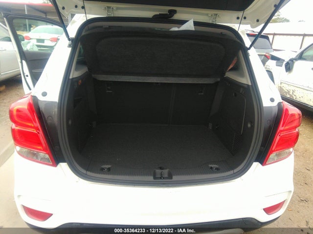 2022 Chevrolet Trax, VIN: KL7CJPSM8NB543740