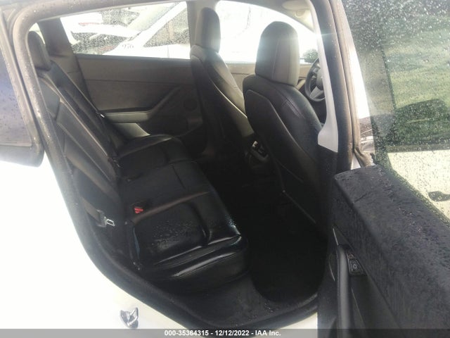 Tesla Model Y Long Range 2021 5YJYGDEE2MF233556 Image 8