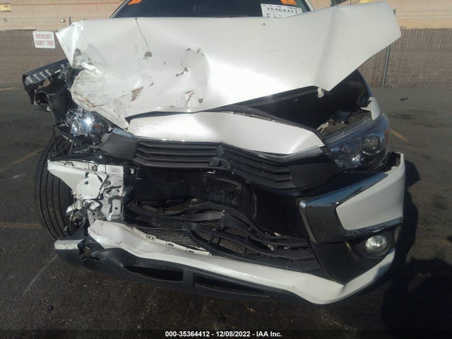 JA4AP3AW3HZ019017 Mitsubishi Outlander Sport Se 2.4