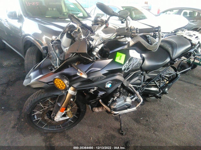 2018 BMW R1200 GS VIN: WB10A6100JZ656353