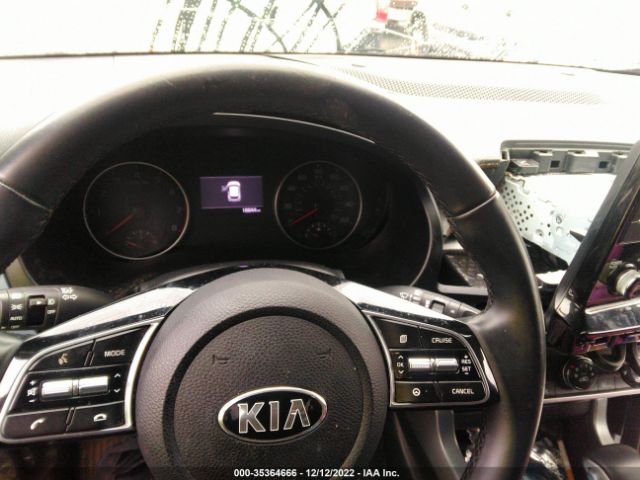KNDEUCAA7M7116232 KIA SELTOS S
