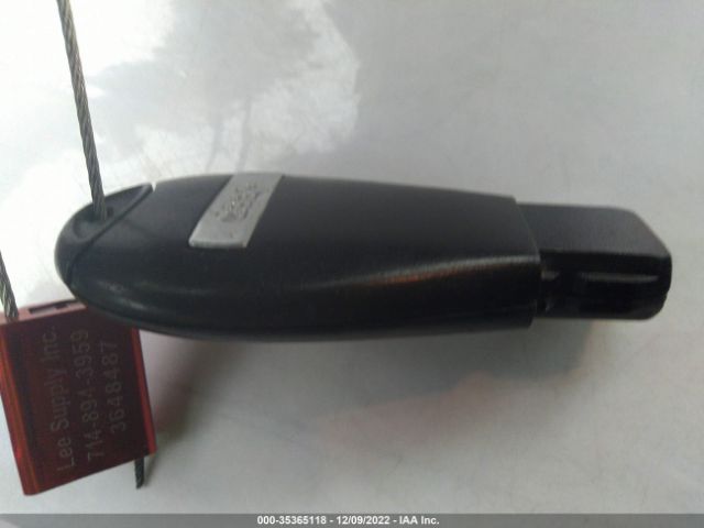1C4PJLAB3GW370136 Jeep Cherokee Sport