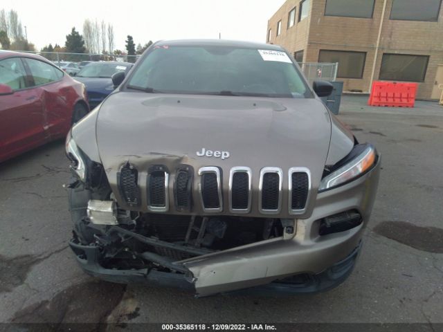 1C4PJLAB3GW370136 Jeep Cherokee Sport